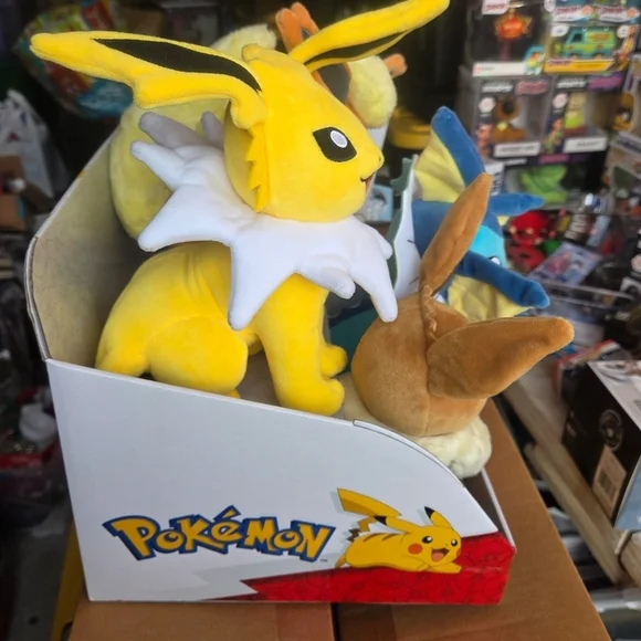 Pokémon Eevee Evolution 2024 4-Pack Plushes Set 7"-8". Brand New. - Picture 2 of 7
